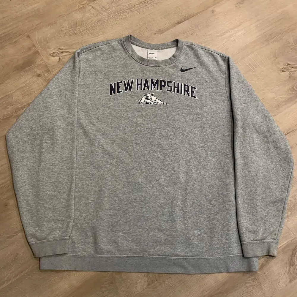 Nike UNH Wildcats University Of New Hampshire Sweatshirt Men's 3XL XXXL Gray